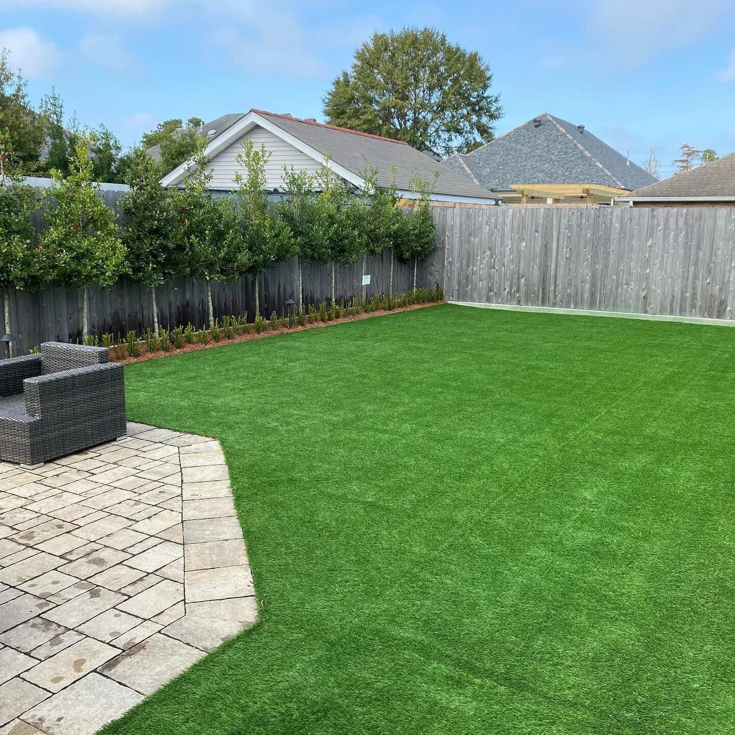 Side Yards turf installation in Dallas