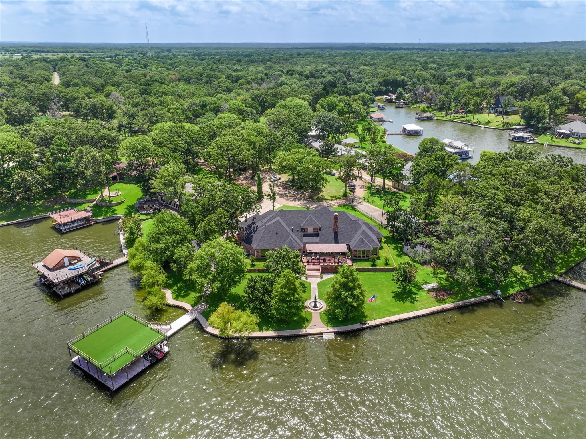 Artificial turf installation in Double Oak, TX